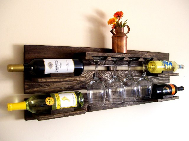 Wood Pallet Wine Rack DIY
 DIY Pallet Wood Wine Rack