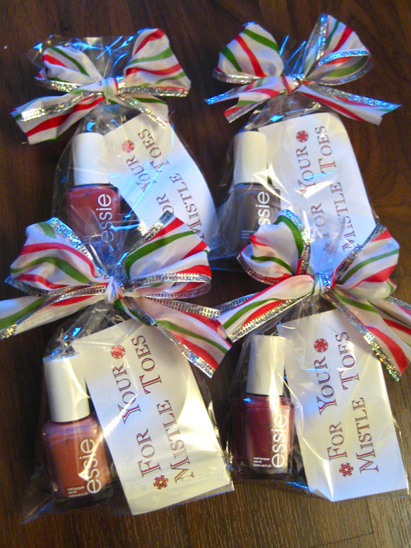 Work Holiday Gift Ideas
 Erica s DIY Work DIY Christmas "for your mistle toes"