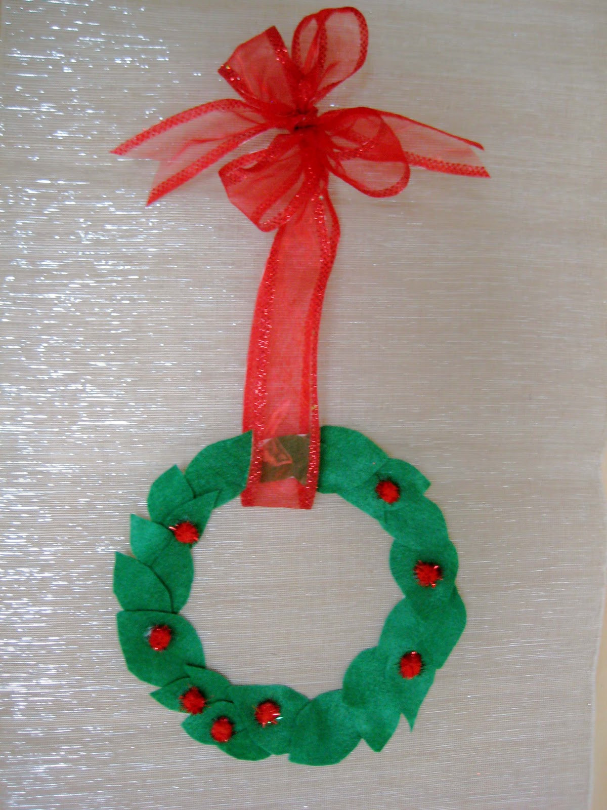 Wreath Craft For Kids
 4 Crazy Kings Christmas Kids Craft Simple Wreath