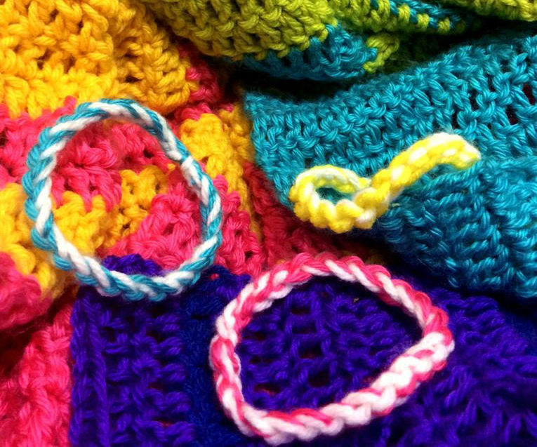 Yarn Anklet
 DIY Fashion Rainbow Yarn Bracelets