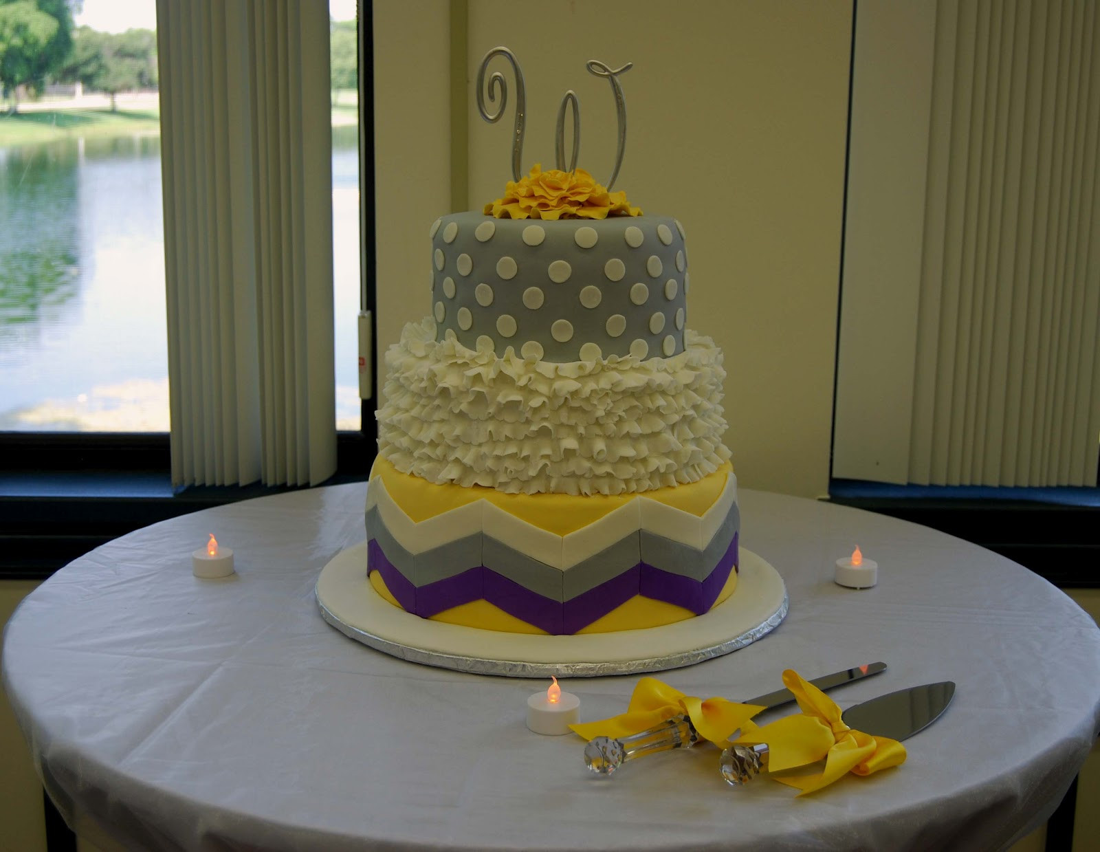 Yellow And Gray Wedding Cakes
 Leelees Cake abilities Grey and Yellow Wedding Cake