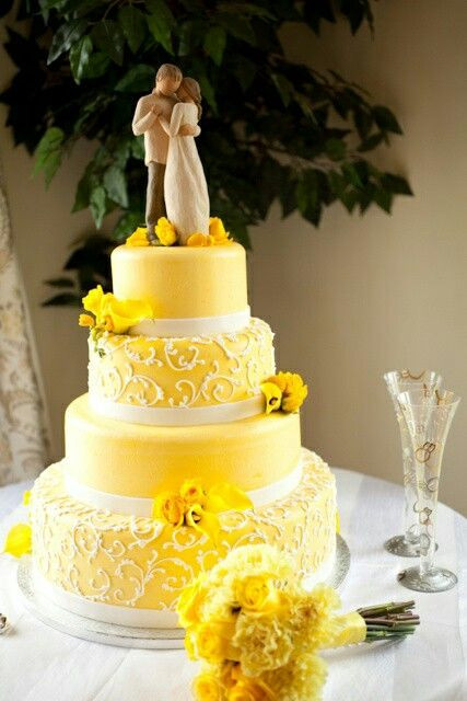 Yellow And Gray Wedding Cakes
 Yellow and grey