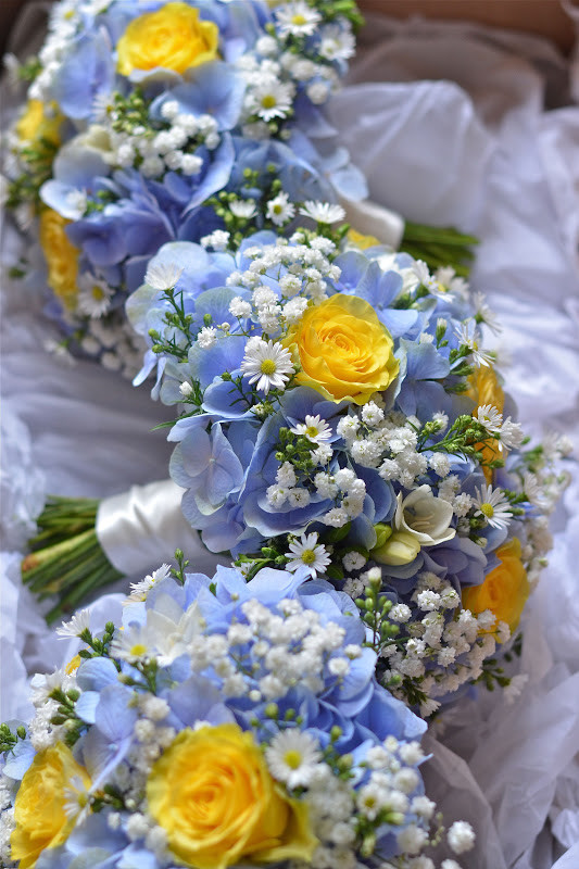 Yellow Flowers For Wedding
 Wedding Flowers Blog Ellie s Yellow and Blue Wedding