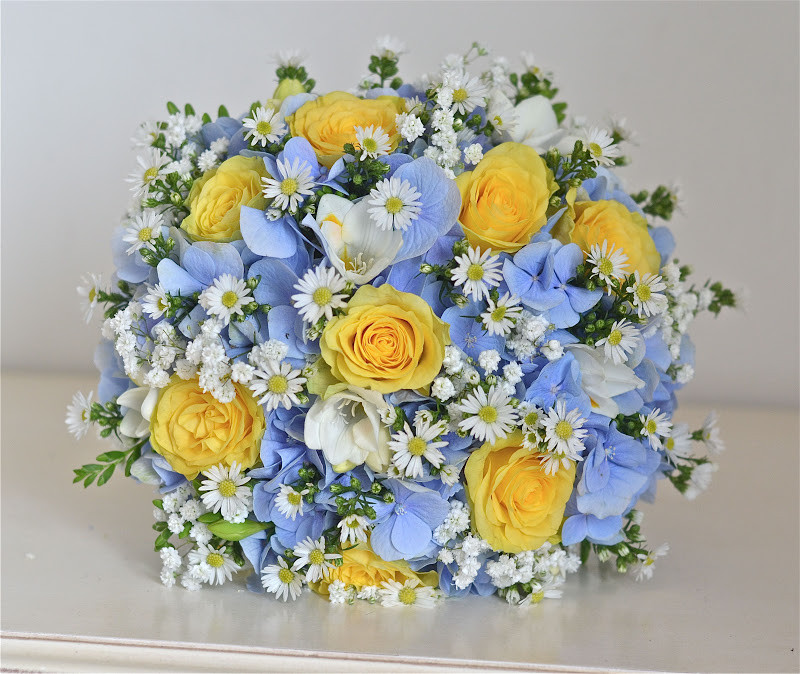 Yellow Flowers For Wedding
 Wedding Flowers Blog Ellie s Yellow and Blue Wedding