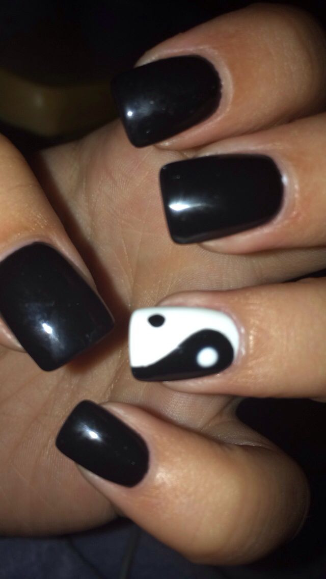 Ying Yang Nail Art Designs
 yin yang nails with black polish
