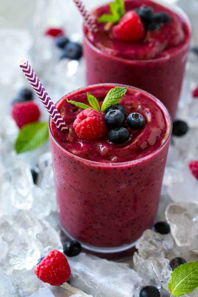 Yogurt Smoothie Recipes With Frozen Fruit
 Frozen Fruit Smoothie Dinner at the Zoo