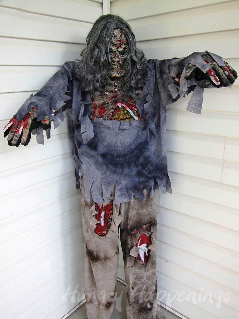 Zombie Decorations DIY
 30 Awesome DIY Halloween Decorations You Must Try This