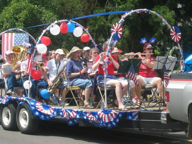 4th Of July Parade Theme Ideas
 US celebrates July 4th with fireworks parades