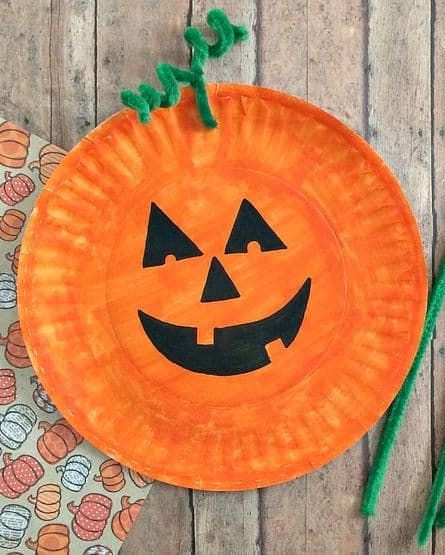 Arts And Craft For Halloween
 23 Easy Halloween Crafts for Toddlers Quick Preschooler
