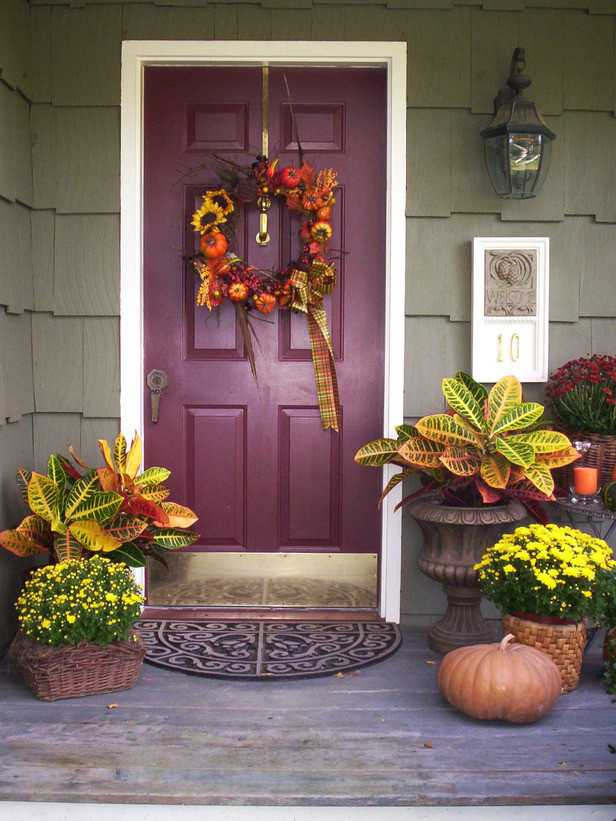 Autumn Door Decor
 Modern Furniture Favorite Fall Decorating 2012 Ideas By H