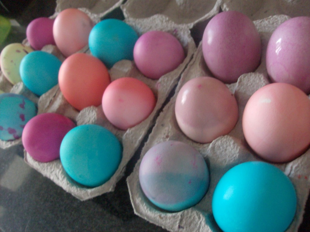 Dyeing Easter Eggs With Food Coloring
 Dye Easter Eggs Frugally with Food Coloring Mommysavers