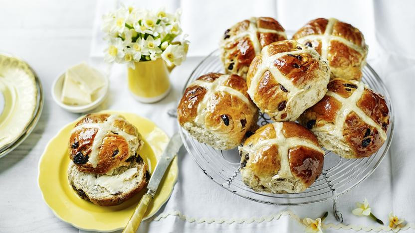 Easter Food
 Mary Berry s hot cross buns recipe BBC Food