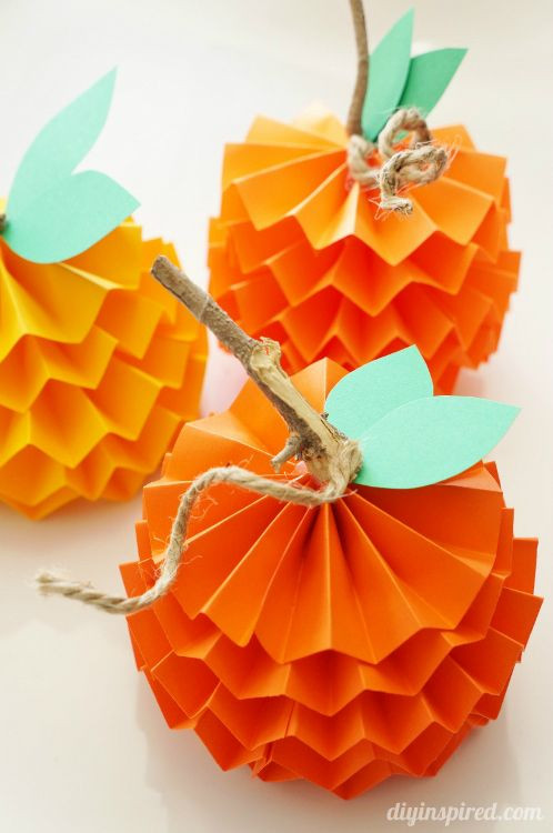 Fall Crafts To Make
 Celebrate the Season 25 Easy Fall Crafts for Kids