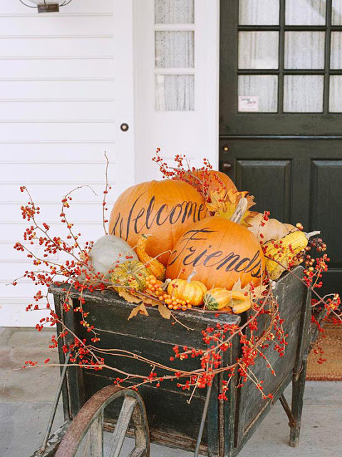 Fall Outside Decoration Ideas
 Fall Outdoor Decorating 2012 Ideas