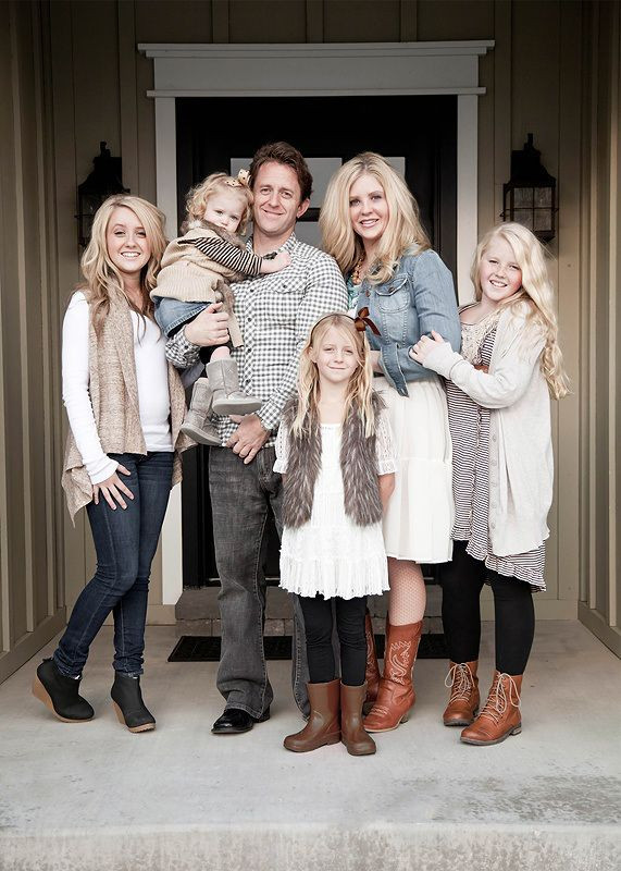 Family Fall Pictures Clothing Ideas
 Pin on Paparazzi