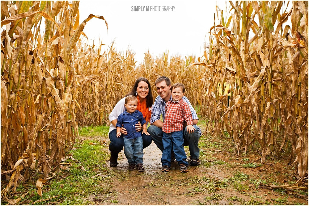 Family Portrait Ideas For Fall
 8 Tips for what to wear for a Family Portrait Session this