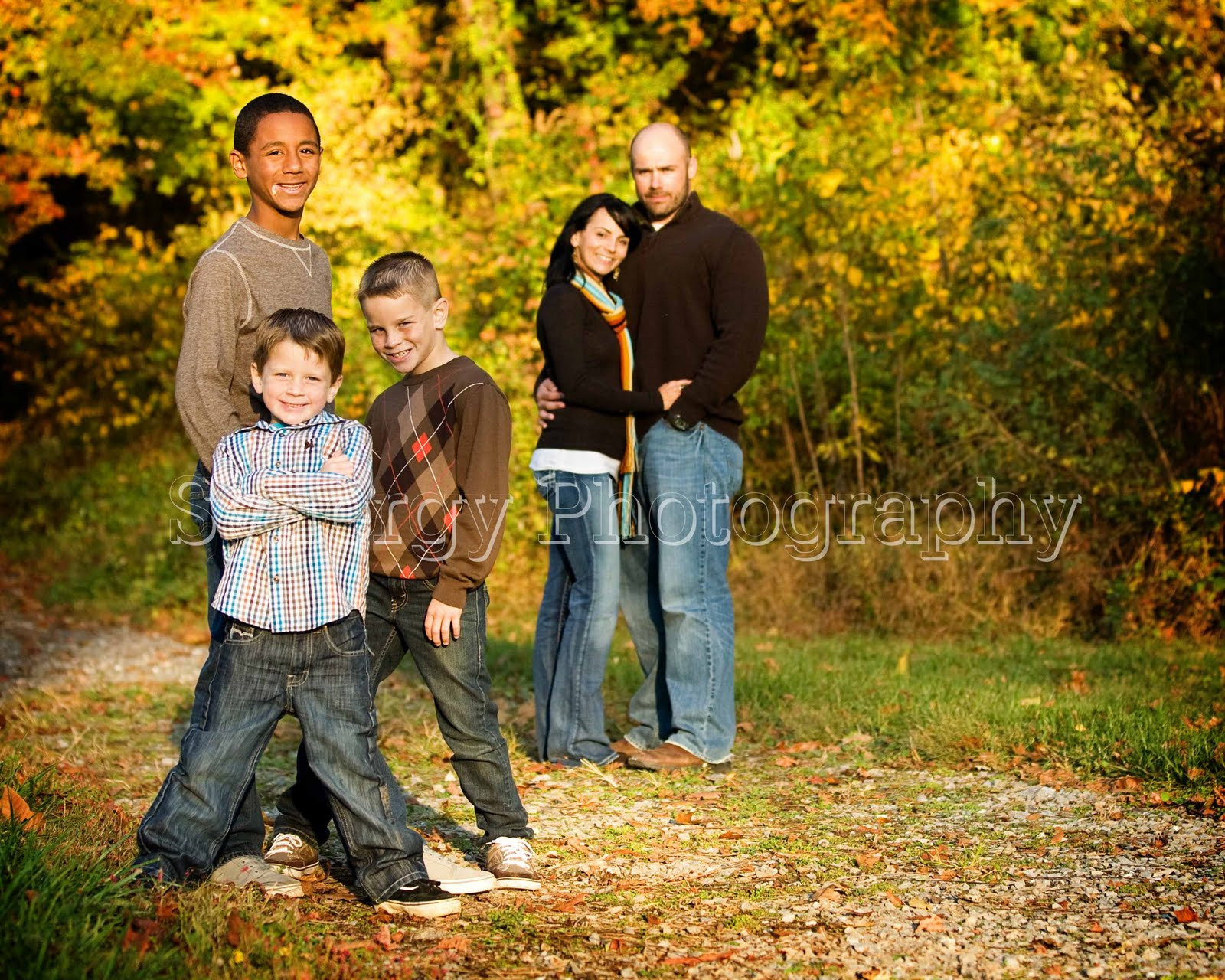 Family Portrait Ideas For Fall
 In True Color Fall Family Portraits