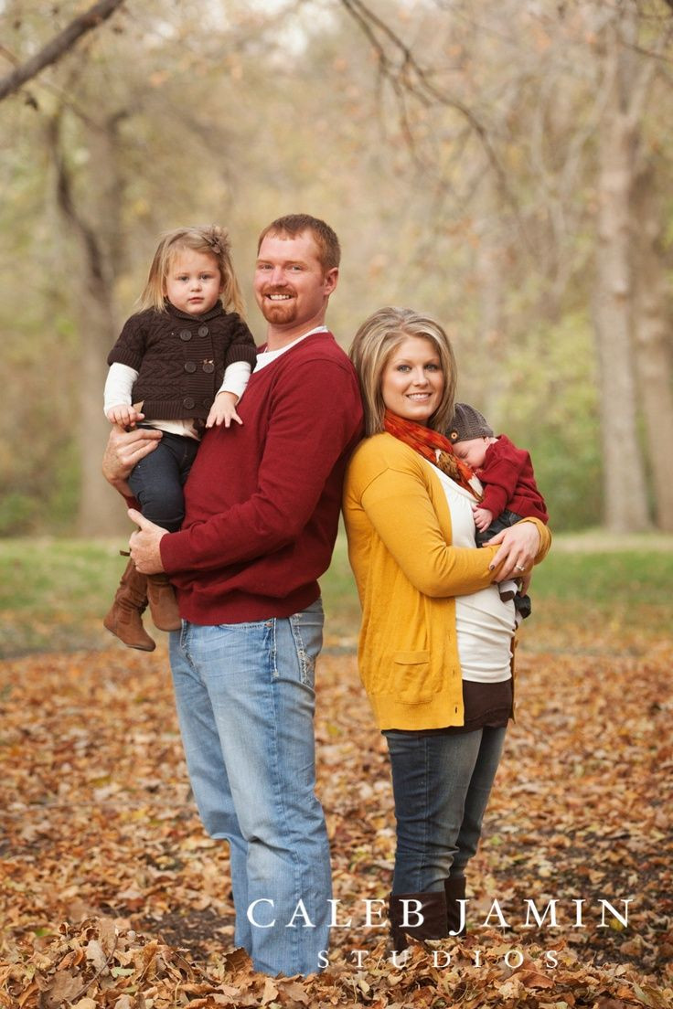 Family Portrait Ideas For Fall
 Family picture