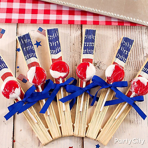 Fourth Of July Party Favors
 4th of July Hand Fan Favors Idea Patriotic Sweets and
