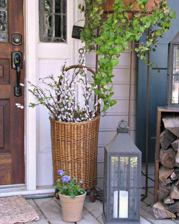 Front Porch Spring Ideas
 How to Spruce Up Your Porch For Spring 31 Ideas