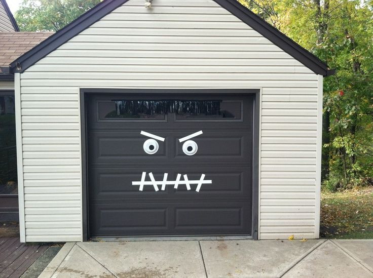 Garage Door Halloween Decor
 7 Great Halloween Decoration Ideas for Your Garage Door