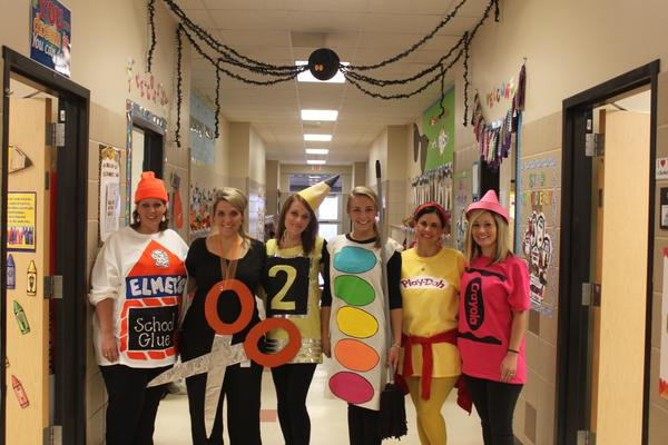 Halloween Costumes Ideas For Teachers
 20 Halloween Costumes To Try With Your Teacher Friends