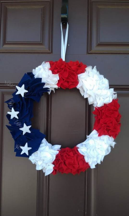 Labor Day Decor
 Cool wreaths for Memorial or Labor Day family holiday
