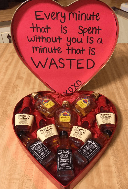Man Valentines Day Gift
 5 Perfect Valentine s Day Gifts for Him To Show How Much