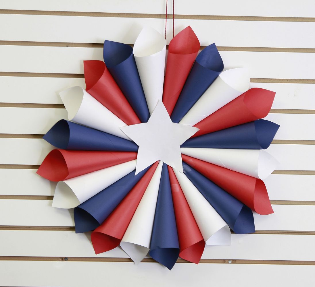 Memorial Day Arts And Crafts
 16 Patriotic Wreaths That Will Fill You With Pride