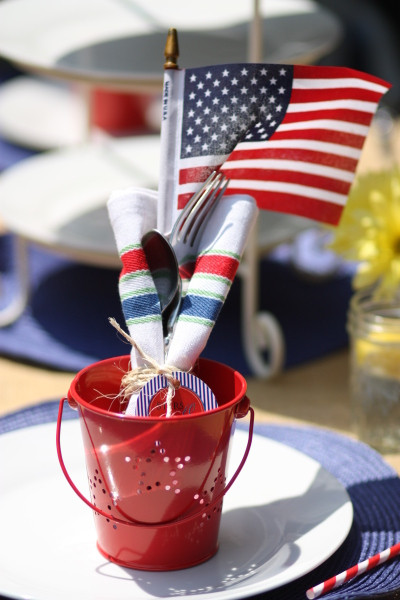 Memorial Day Party
 Memorial Day Decorating 13 Ideas for the Perfect