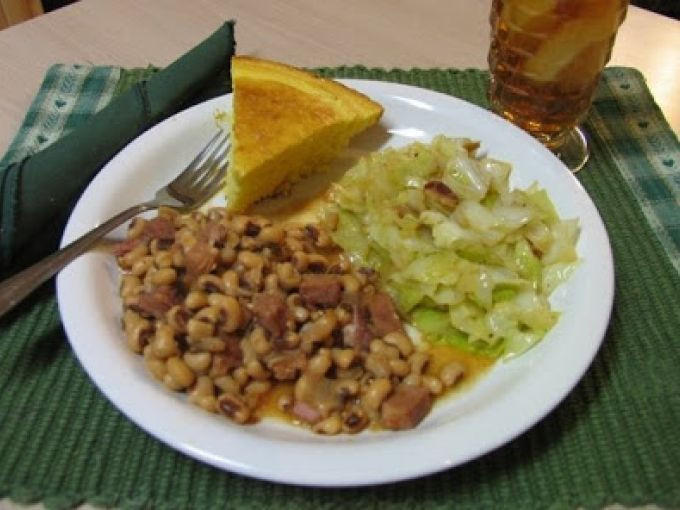 New Year Black Eyed Peas Recipe
 Happy new year black eyed peas & fried cabbage for luck