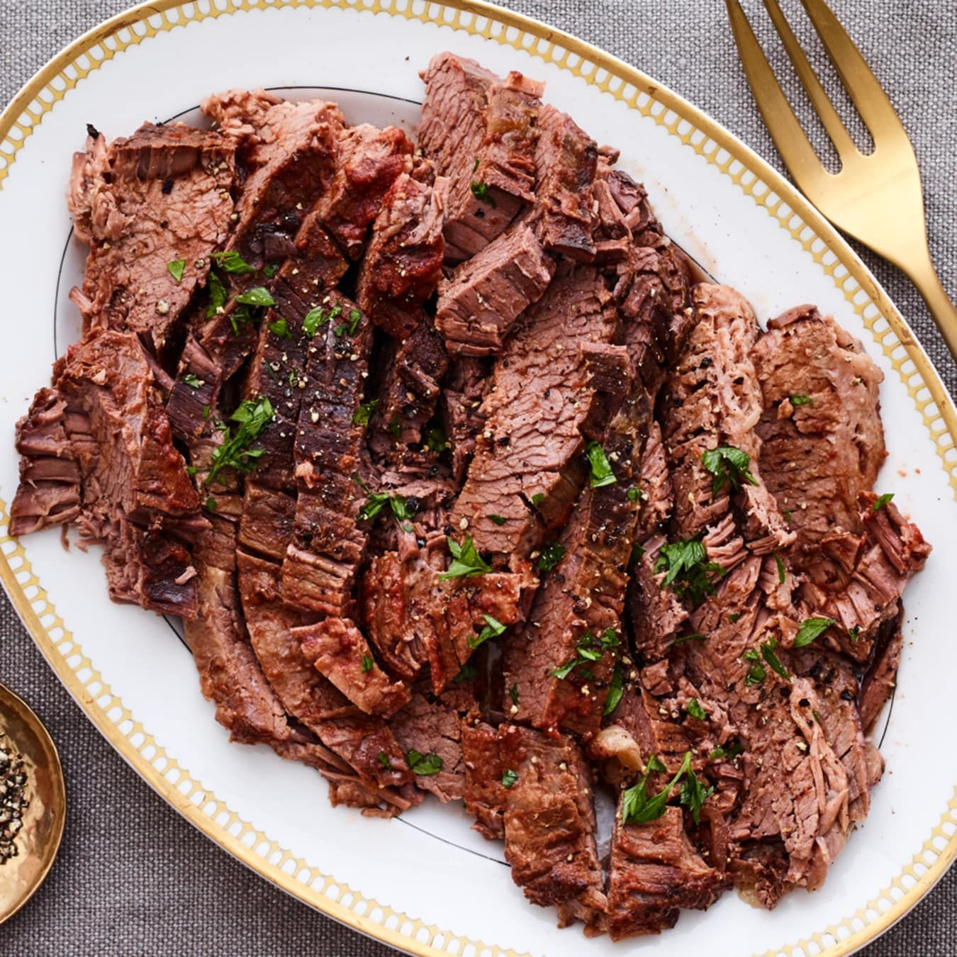 Passover Brisket Recipe Oven
 Cooking A Whole Brisket Overnight Is Perfection in 2019