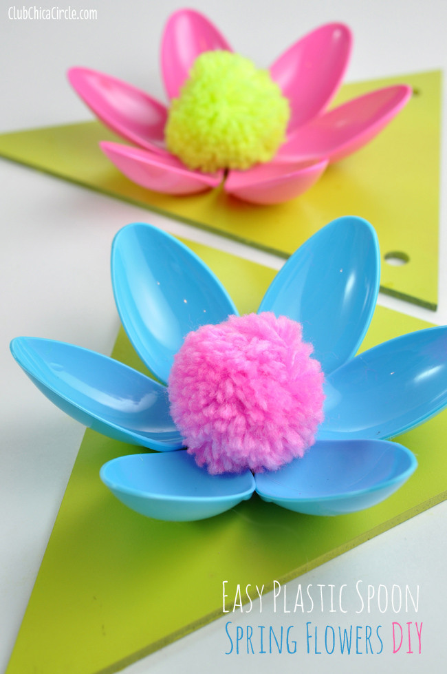Spring Ideas Flowers
 Easy Spring Flower Plastic Spoon Garland Craft Idea and