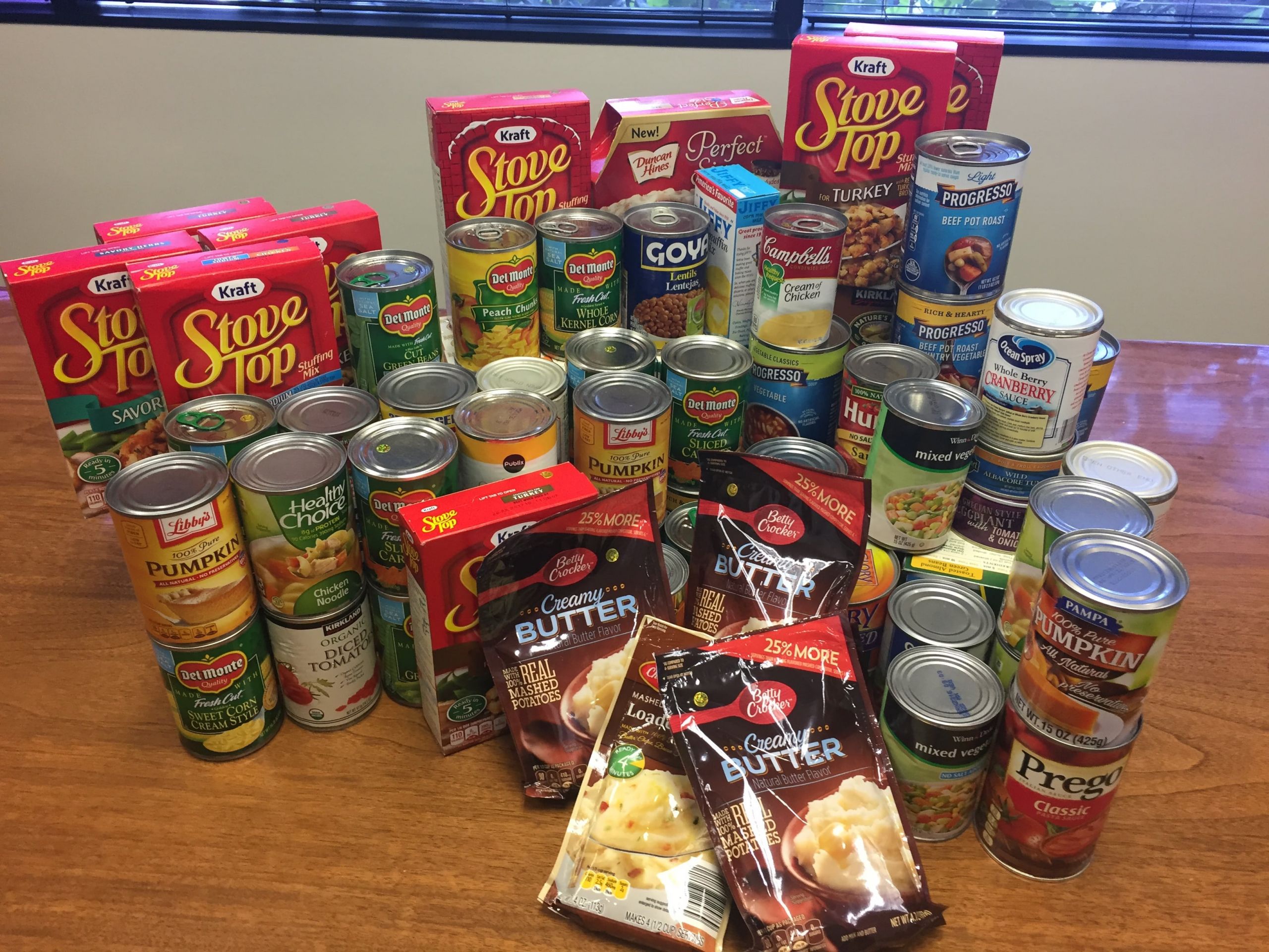 Thanksgiving Canned Food Drive
 Fort Lauderdale Campus Partners with Broward Jubilee