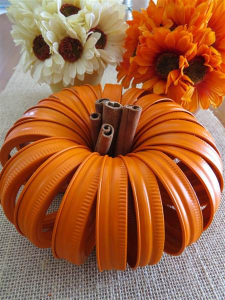 Thanksgiving Diy Decorations
 Thanksgiving decorations DIY pumpkin centerpieces for