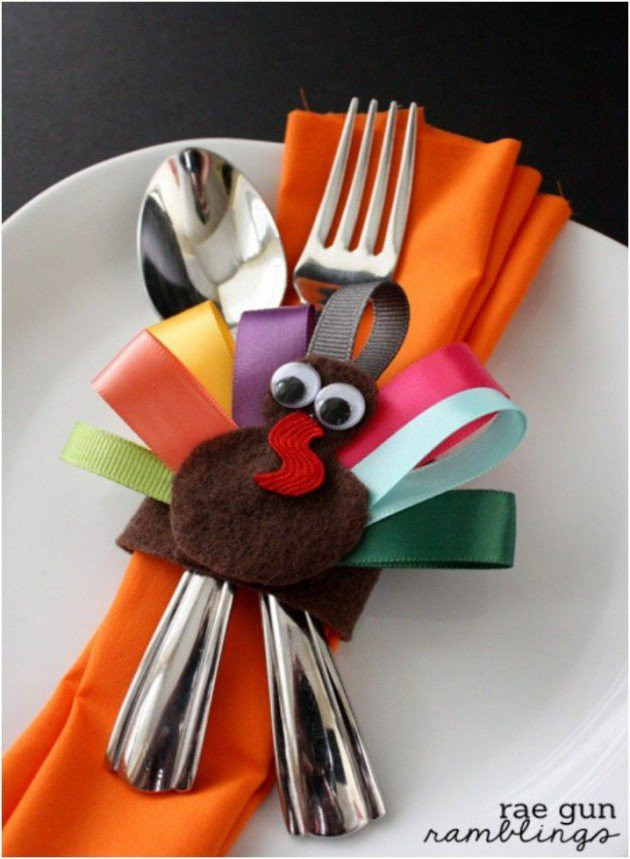 Thanksgiving Diy Decorations
 23 Neat Inexpensive DIY Thanksgiving Decorations For Every