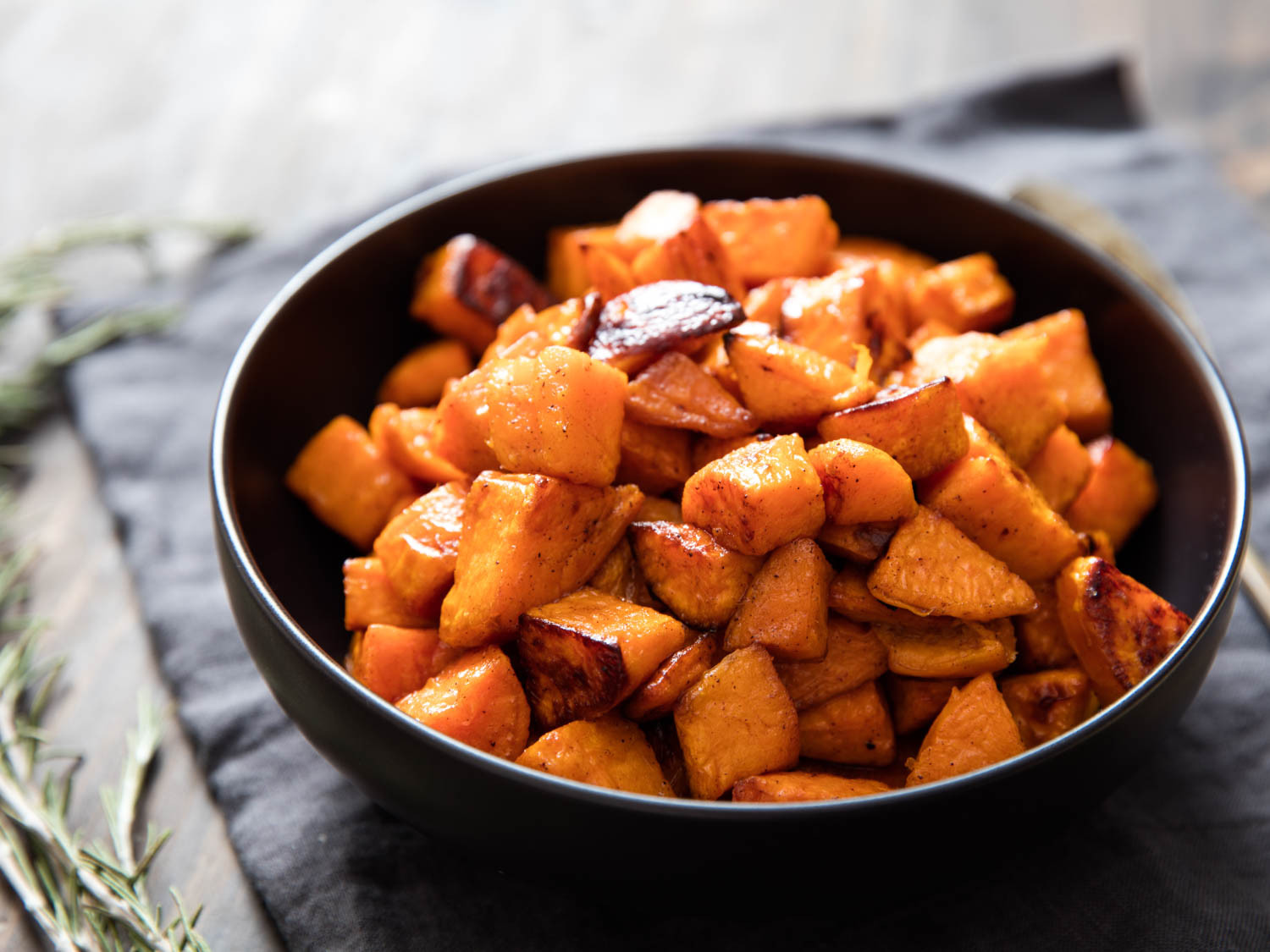 Thanksgiving Sweet Potato Recipe
 12 Not Too Sweet Sweet Potato Recipes for Thanksgiving