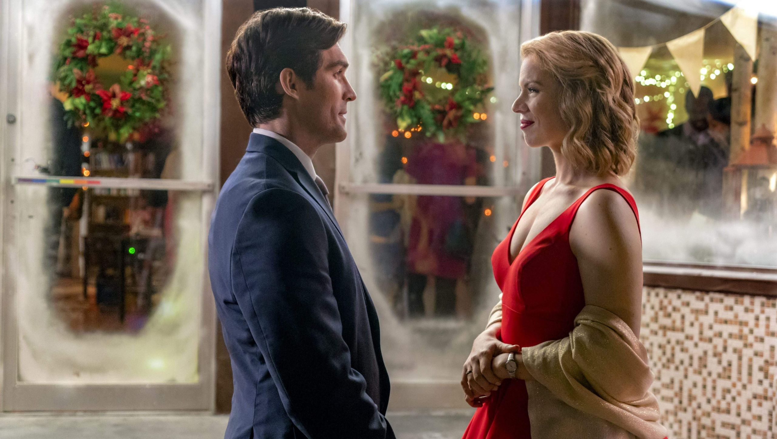 The Christmas Gift Cast
 Where Was Hallmark’s ‘A Gift to Remember’ ed
