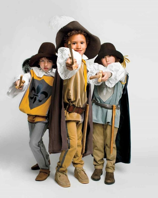 Trio Halloween Costume Ideas
 Trio Halloween costumes – super cool ideas for families