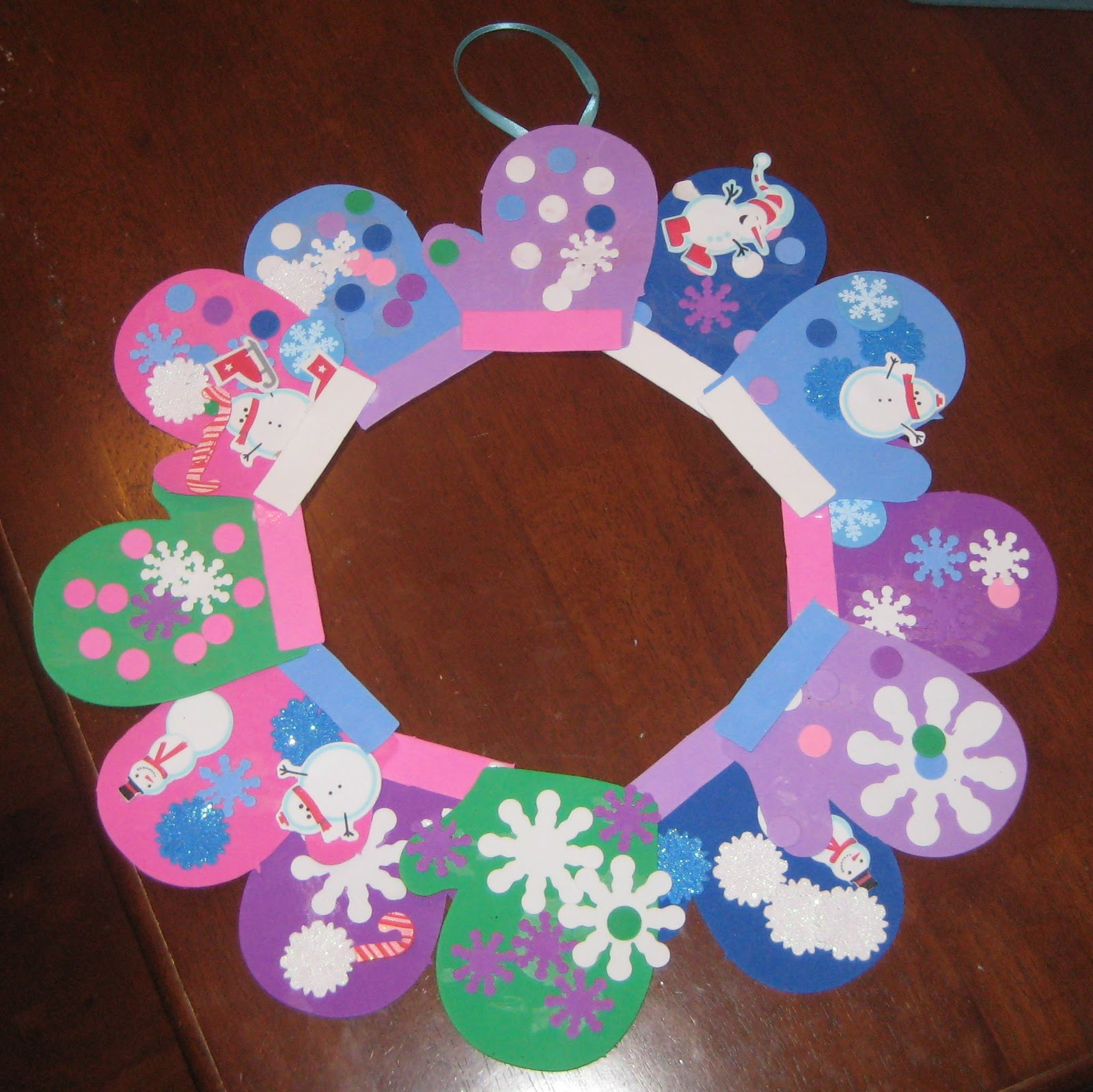 Winter Crafts For Toddlers
 Make a Foam Winter Mitten Wreath By Stephanie