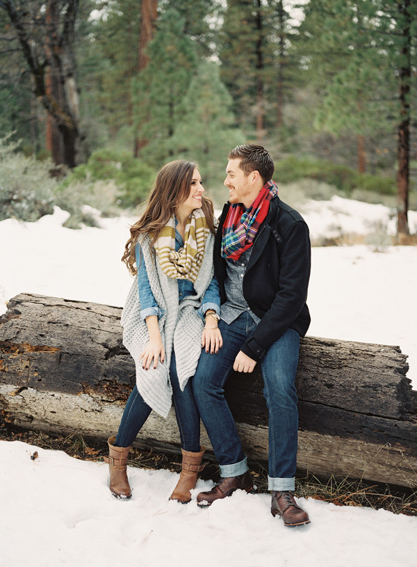 Winter Engagement Photo Ideas
 Making the Most of a Winter Engagement Session Oh Lovely Day